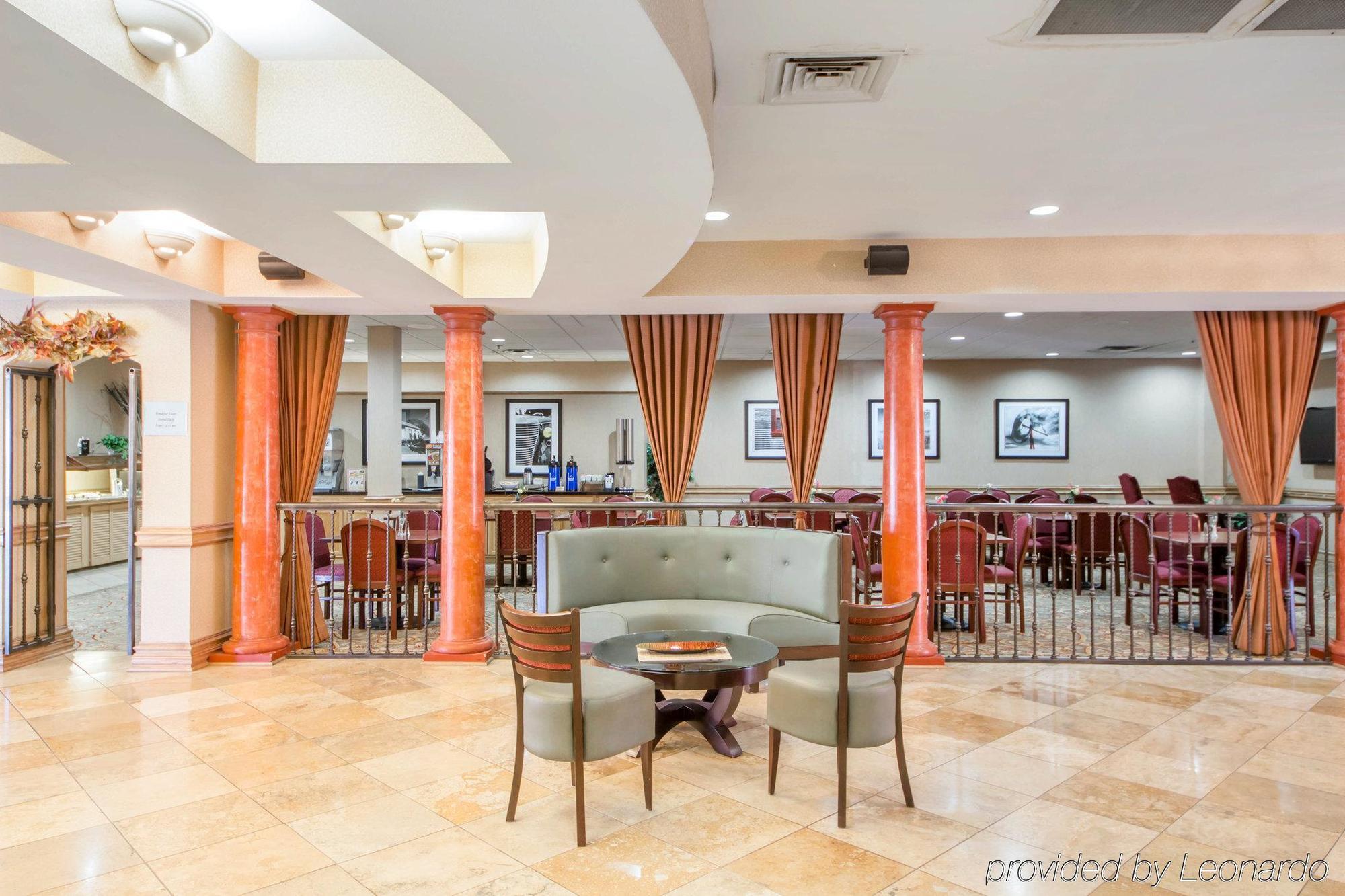 Clarion Inn Tulsa International Airport Eksteriør bilde