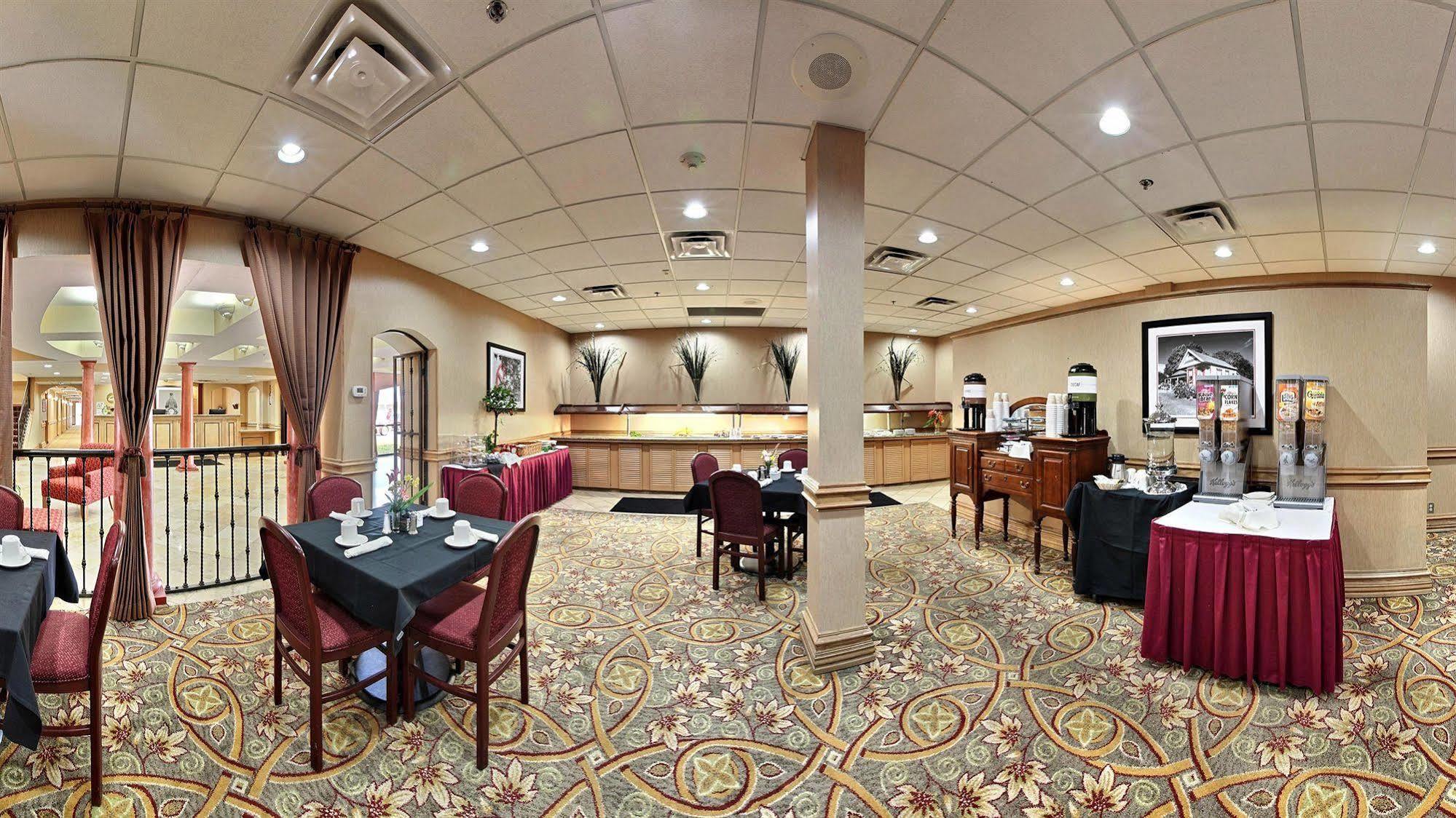 Clarion Inn Tulsa International Airport Eksteriør bilde